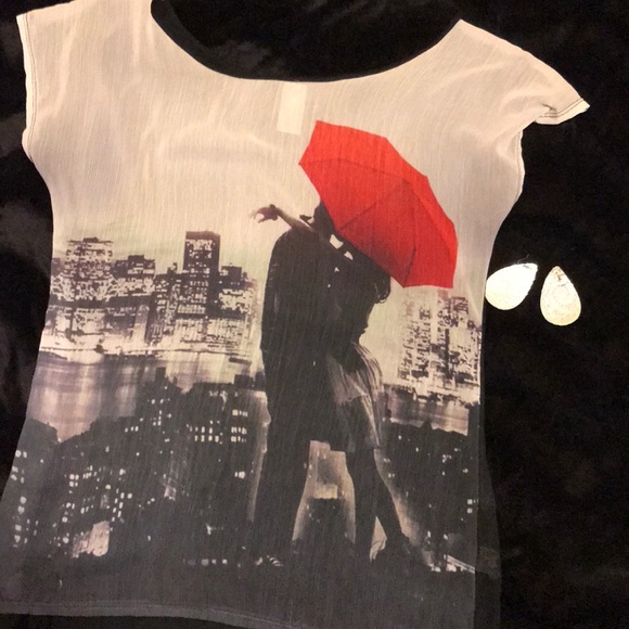 Tops - Lovers in the rain top, sheer, L